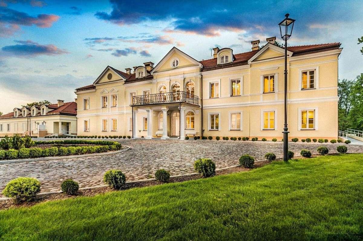 Sobienie Krolewskie Golf & Country Club