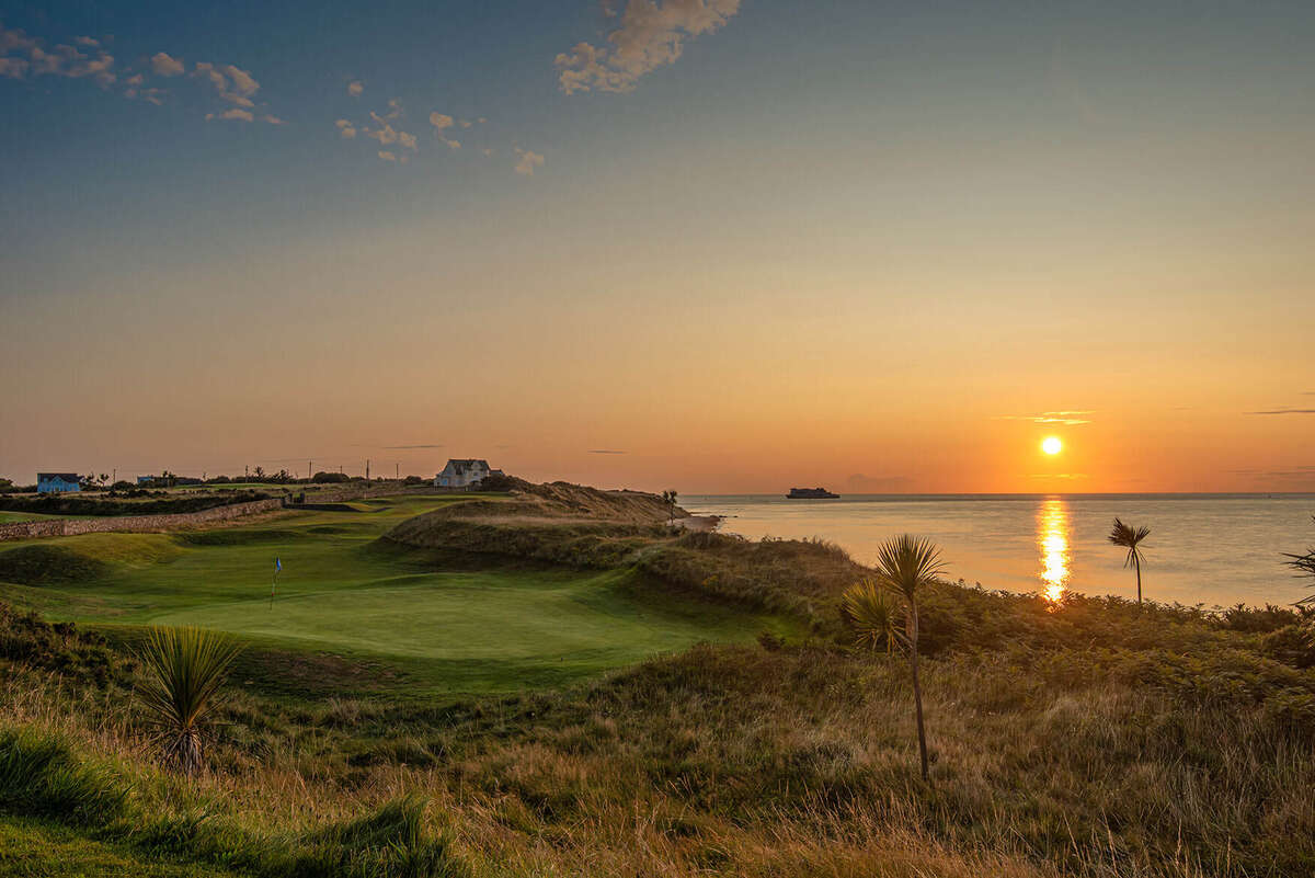 St. Helen's Bay Golf Resort