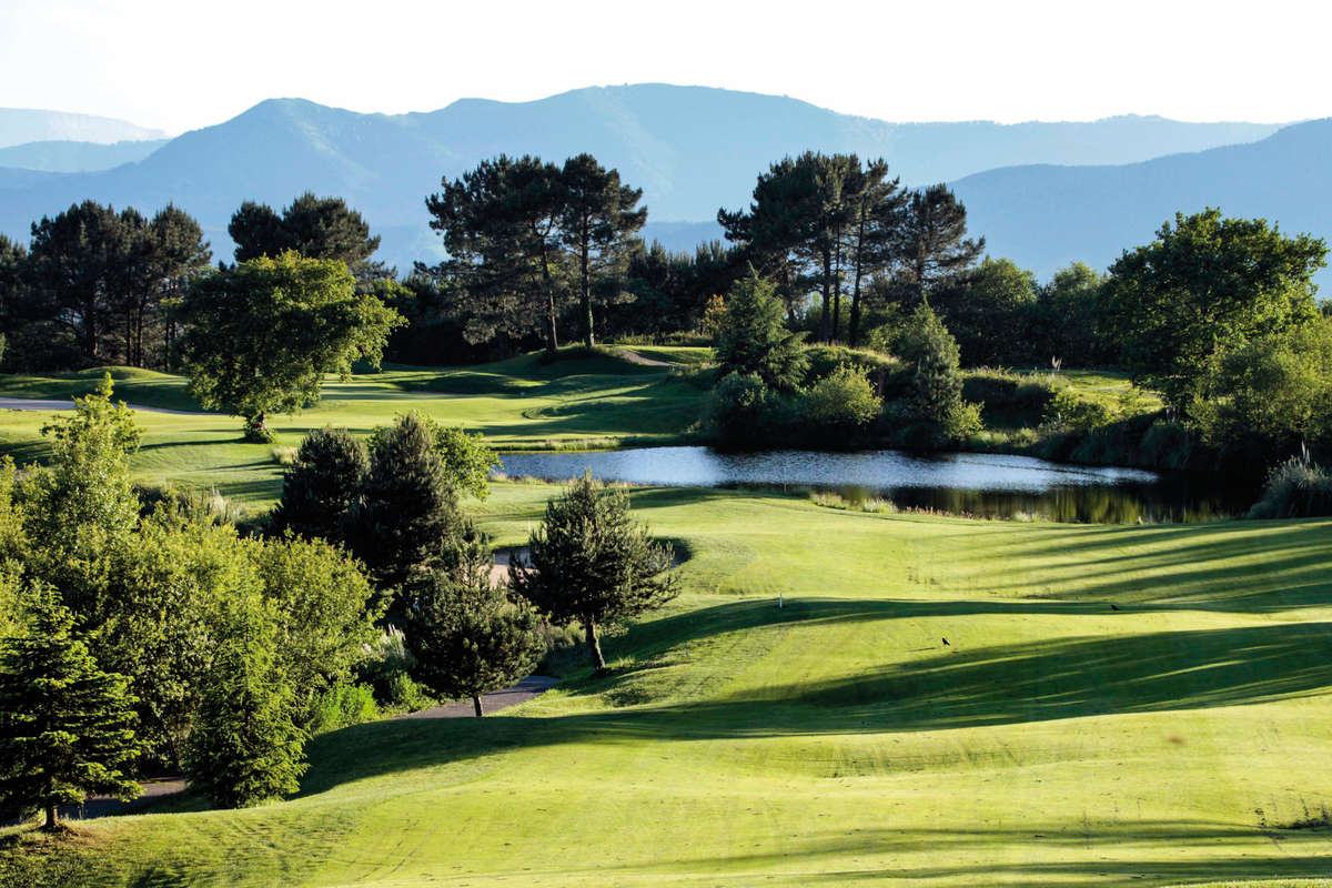 Uraburu Golf