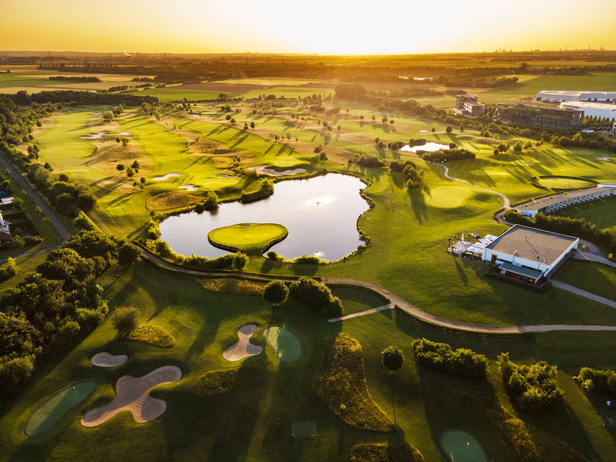 West Golf GmbH & Co. KG