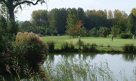 Wrag Barn Golf & Country Club