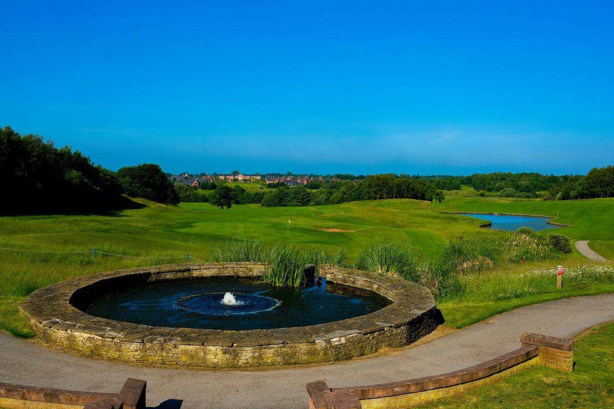 Wychwood Park Hotel & Golf Club