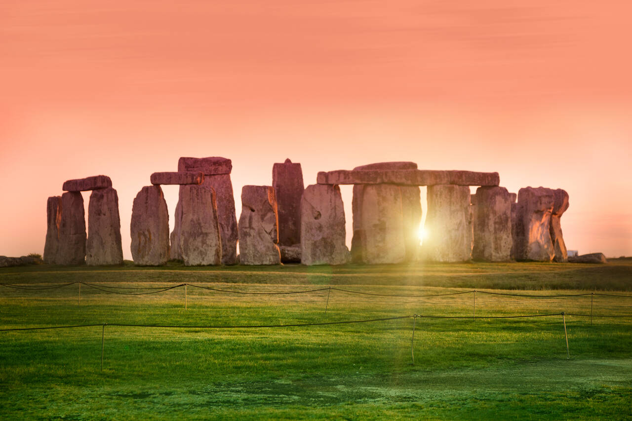 Golf Holidays in England (Sunset at the Stonehenge)
