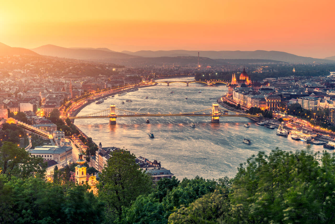 Vacanze golf in Ungheria (Budapest cityscape)