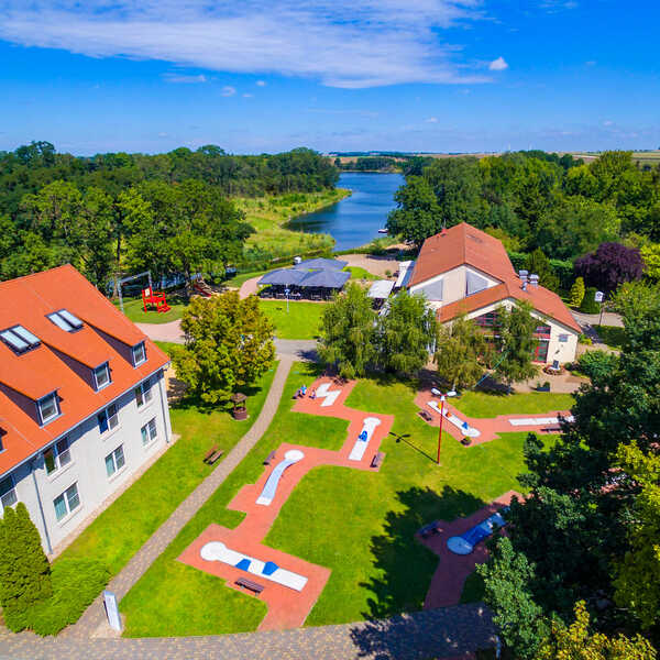 Bernstein Acamed Resort