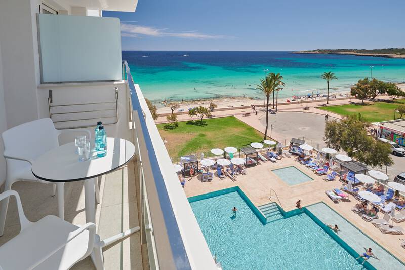 Double room side sea view