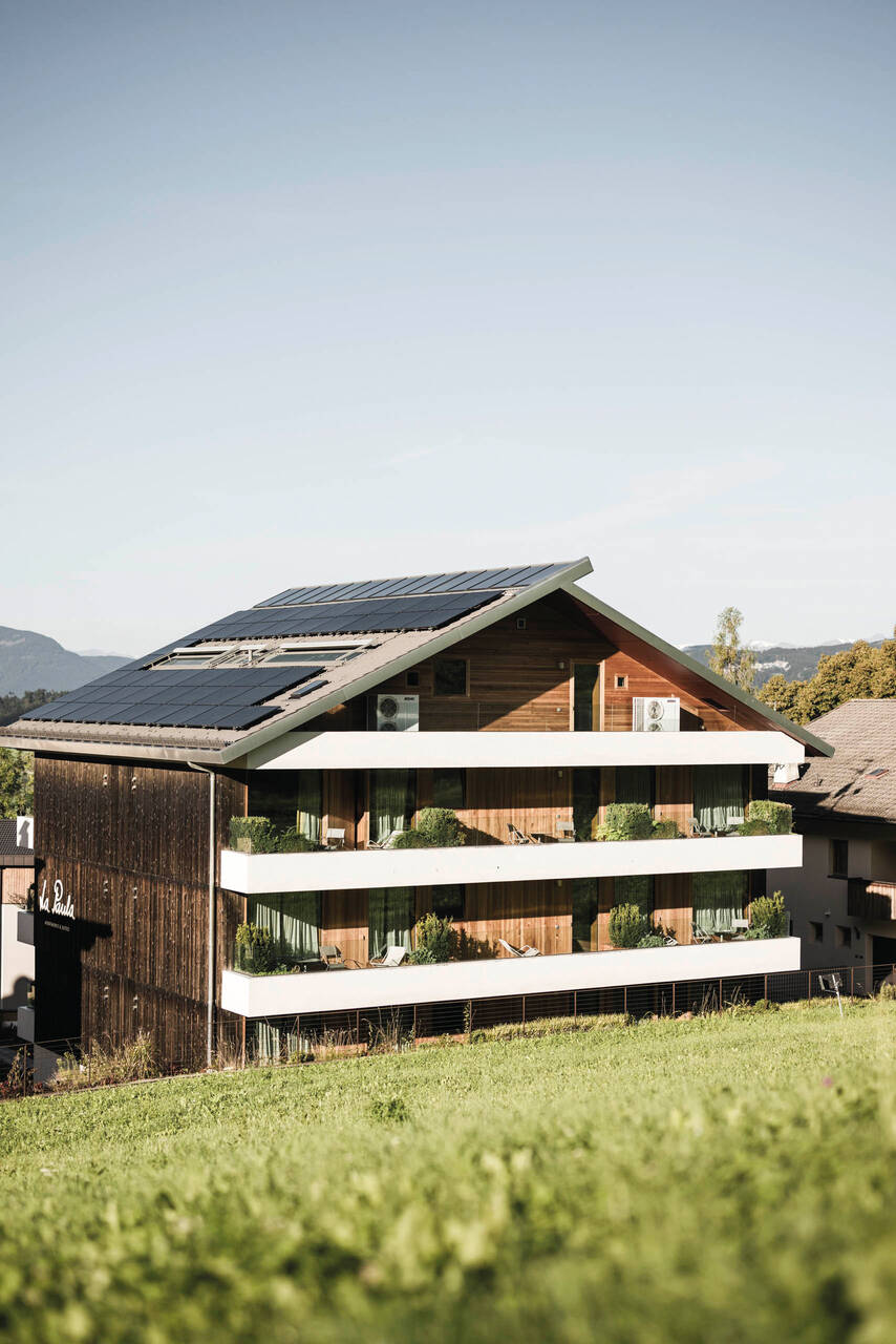 La Paula Apartments & Suites