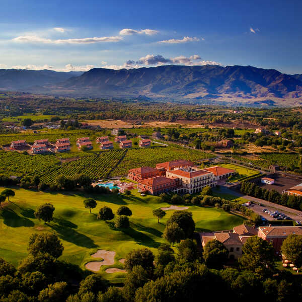Picciolo Etna Golf Resort & Spa, Curio Collection by Hilton
