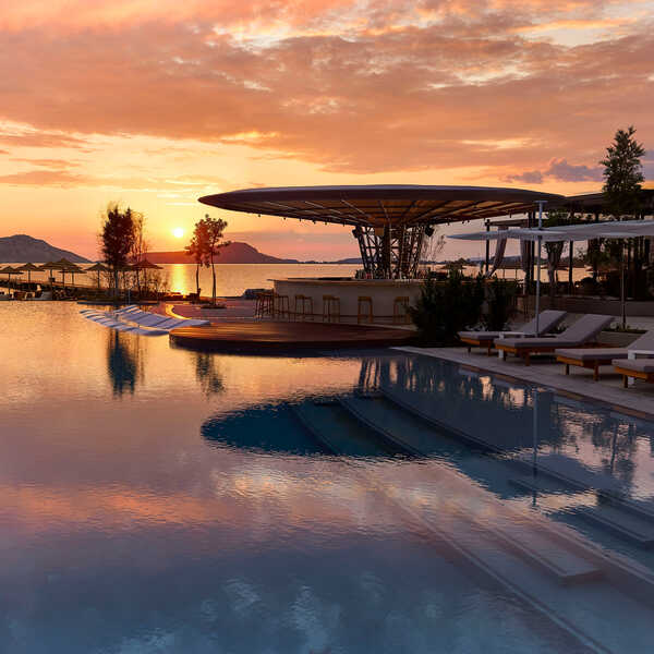 W Costa Navarino - Adults only